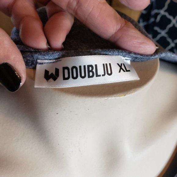 Doublju XL Long Sleeve Shirt Grey and Leopard Mixed Print Soft&Cozy - Picture 5 of 8